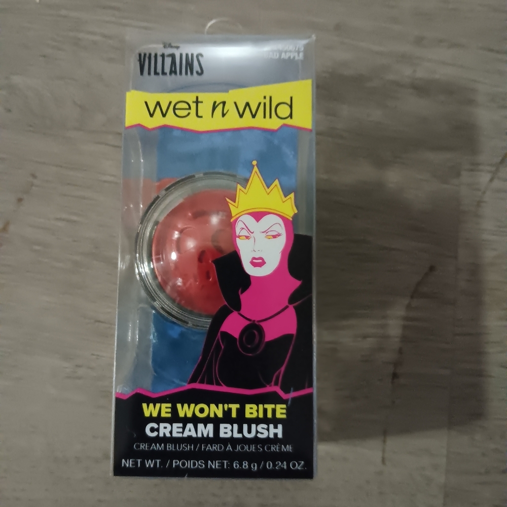 Wet n Wild Disney Villains Cream Blush - Red Apple